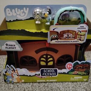 School Friends Playset - Brown and Green